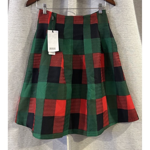The Unbranded Brand Dresses & Skirts - Holiday Red And Green Plaid Skirt Women's‎ Size 8 Elf Holiday Party